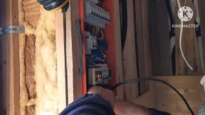 Апрельский снегопад. Субботник на участке.