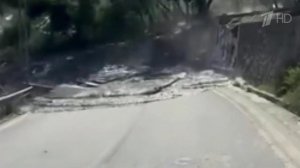 В Пакистане семь человек погибли после схода оползня