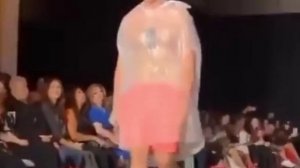 Икона стиля на подиуме