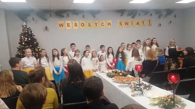 Рождественские песни Świąteczne piosenki смотреть онлайн
