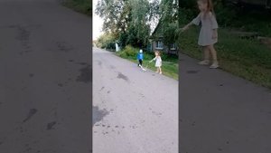 СуперСлавик. Вечерняя прогулка.