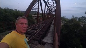 Гумиста. Абхазия. Прогулка до реки. ЖД моста