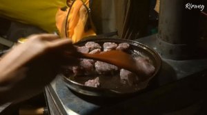 RIRANG ONAIR  в одном спальном мешке с котами