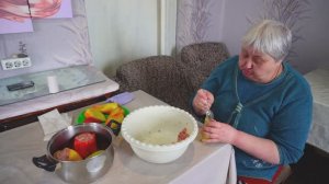 Фаршируем сладкий перец Попроведал отца Вкусно кушаю ПОДВАЛ ИЛЬИЧА