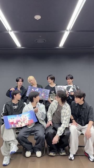🤩 #twitter | #KARMA

Twitter update

[SKZ-Diary]
STAY, Stray Kids' first vinyl