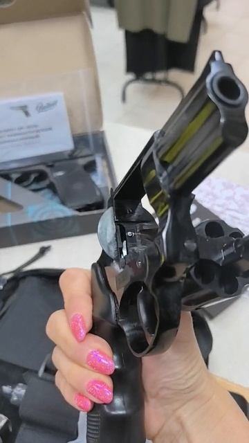 Поступление товара в магазин W78 смотреть онлайн