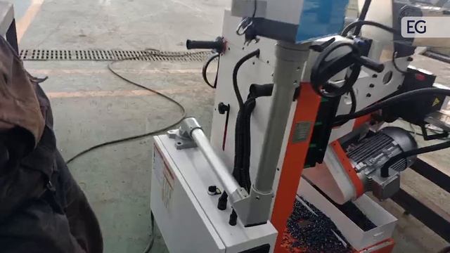 Станок для снятия фаски с листовой стали PB-80W смотреть онлайн