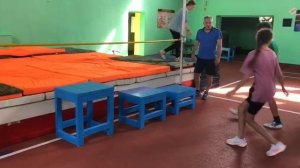 Перепрыгивание с тумбы