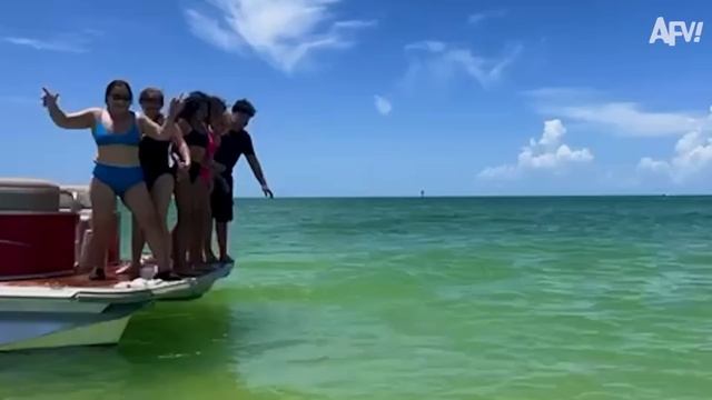 NEW! America′s Funniest Home Videos. Best Fails of the Week 😂 Chaos Caught on Camera