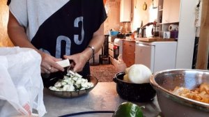 Готовлю овощное рагу с грибами , Жизнь в Деревне еда вся своя .