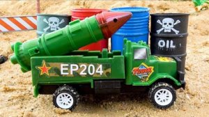 Кто победит? Танковая битва, Истории о танковых игрушках.