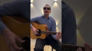 Незрячий музыкант из Бурятии посвятил песню погибшим морякам-подводникам