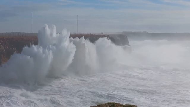 60 Гигантских Волн, Снятых на Камеру смотреть онлайн