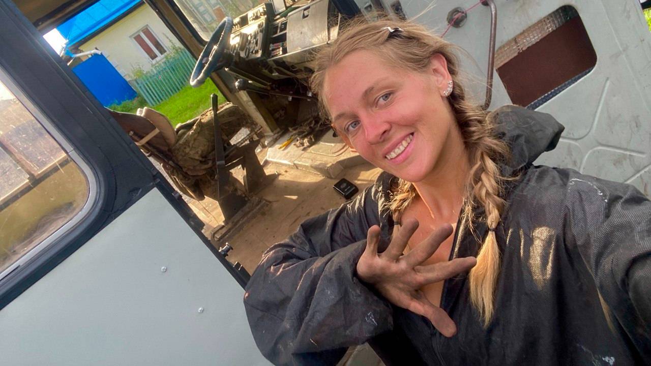 28* ПРЕОБРАЖЕНИЕ АВТОБУСА ПРОДОЛЖАЕТСЯ!!! смотреть онлайн