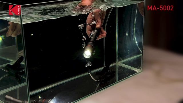 Светодиодный фонарь Kodak MA-5002 ручной аккумуляторный 15W смотреть онлайн