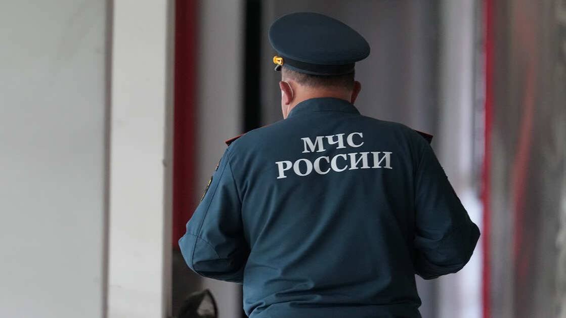 Нефтепродукты загорелись на волгоградском заводе после падения обломков БПЛА