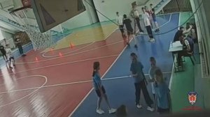 Гимназия Зеленогорска выплатит ученице 60 тысяч рублей за брошенный учителем физкультуры волейбольны