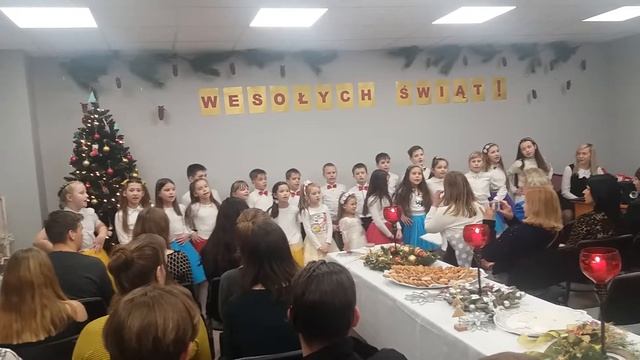 Рождественские песни Świąteczne piosenki смотреть онлайн