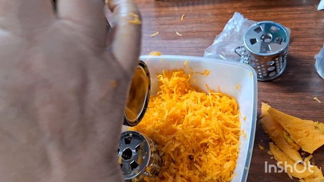 Купила мясорубку с овощерезкой.Пока не в восторге🤷