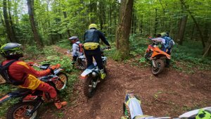 Роман Михалыч на новом мотоцикле по треку «Лысая гора» и Никулинский карьер