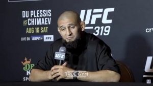 Хочу увидеть, как Хамзат справится с поражением! Пресс-конференция UFC 319 Чимаев - Дю Плесси
