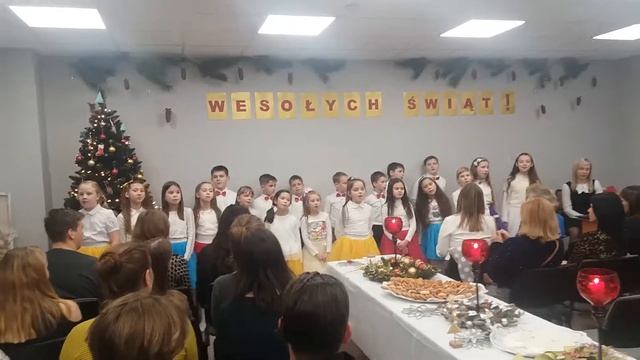 Рождественские песни Świąteczne piosenki смотреть онлайн