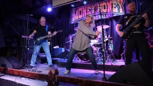 Полноприводный внедорожник (Ленинград). ИВАН ТУРИСТ