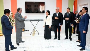 Эмомали Рахмон проинспектировал новый детский сад с изучением русского языка в Душанбе