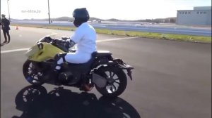 Honda создаёт мотоцикл, который невозможно перевернуть.