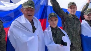 "Жизнь возвращается": 84 военных ВС России освобождены из украинского плена