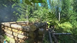 ЖИЗНЬ ТАЁЖНАЯ СЛОЖНА, НЕ ЛЕГКА И НЕ ПРОСТА. СТРОЮ ТАЁЖНОЕ ЖИЛЬЁ ОТШЕЛЬНИКА. ТАЁЖНЫЙ БЫТ.