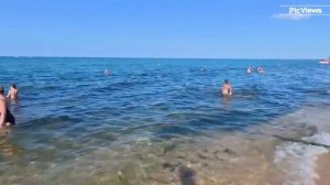 Пляж Золотые пески Феодосия сегодня 15 августа 2025. Черное море. Крым сейчас. Отдых и сезон в Крыму