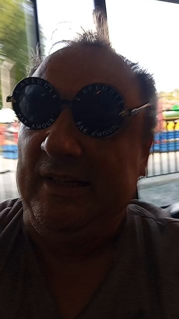 Еду, еду, еду, еду я... Реки, рощи, горы и поля!.. 😍 смотреть онлайн