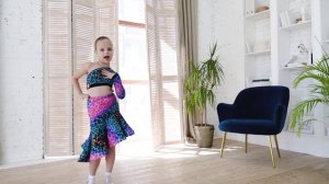 «Я самая» Злата Манукова