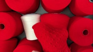 Роскошный цвет великого кутюрье Ив Сен Лорана в пряже art. KING от BOTTO GIUSEPPE