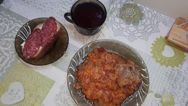 Питаюсь на донаты. день № 20 и 21. Овощное рагу, суп с сырными клёцками смотреть онлайн