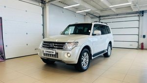 Mitsubishi Pajero, 2014 год