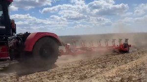 Плуг KUHN MULTI-LEADER XT 8E