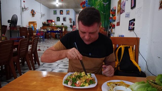 Обзор Quan Bao Kim. Дешево и вкусно в турзоне реально!? смотреть онлайн