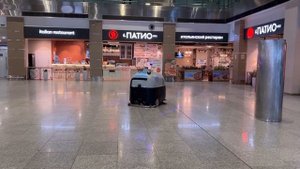 Беспилотный робот VIGGO SC80 PRO в Аэропорту