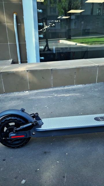 Аovo M 365 Pro Lux - легкий и экономичный электросамокат. смотреть онлайн