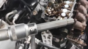 Hundai Elantra 3 Часть 9  Снятие ГБЦ