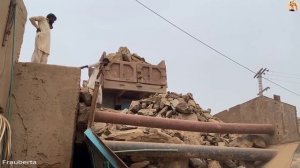 Строительство, дробление щебёнки