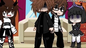 По факту 🤔. Цель до 1 сентября: 150 подписчиков:(