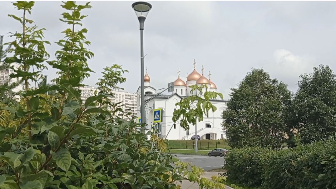 15-08-2025 Москва.Прогулка по  районам Метро Люблино и Братиславская.