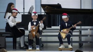 "Дятел". Исп.:  Родион Власенко и Демид Путяйкин-балалайка Амина  и Аиша Шишхановы-фортепиано.