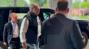 Сергей Лавров прибыл на Аляску на саммит США и России в поло с надписью «СССР»