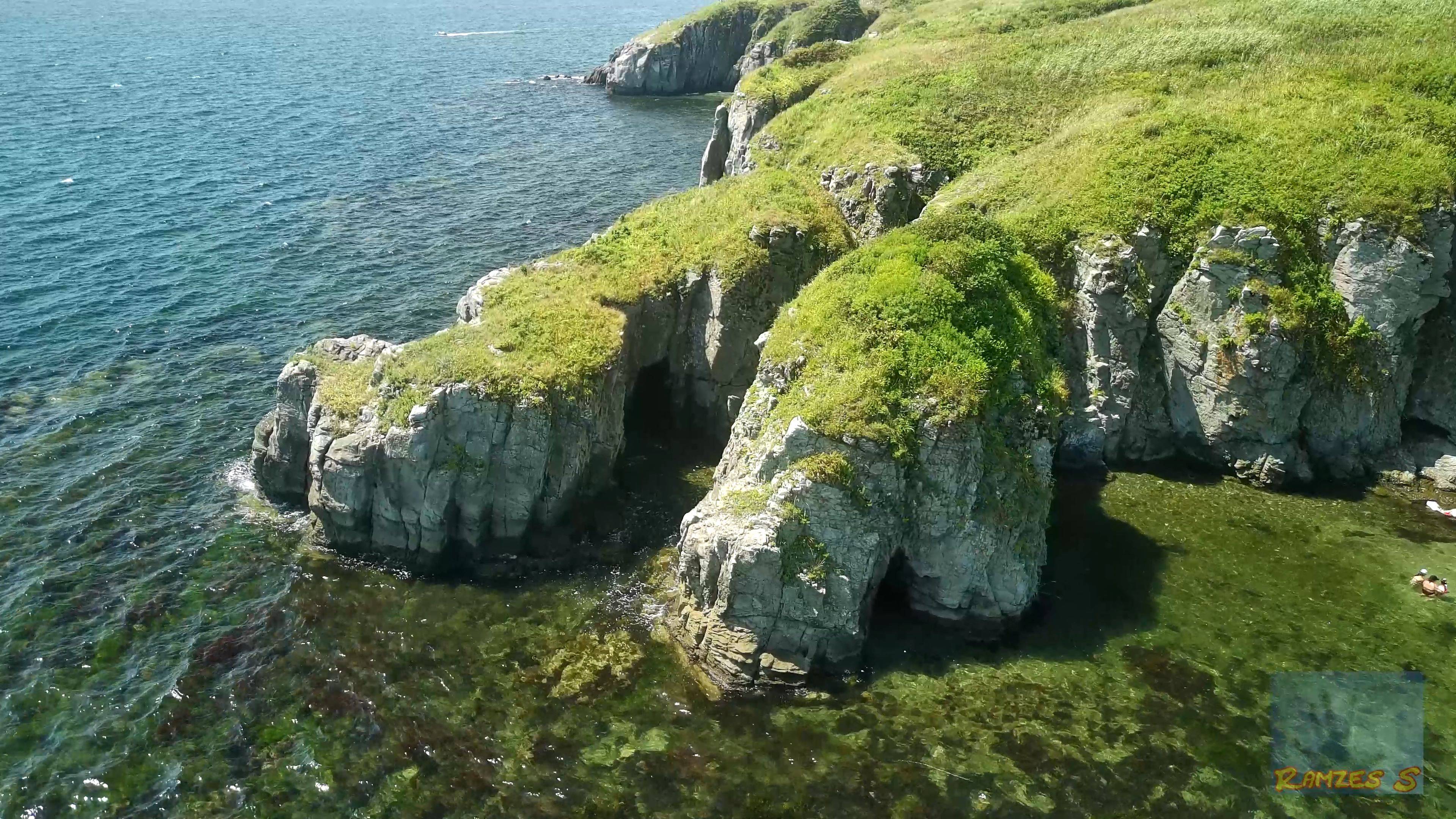 Скалы - Динозавры.