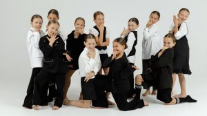 Коллектив Эксклюзив г.Ставрополь (Попробуй собери)