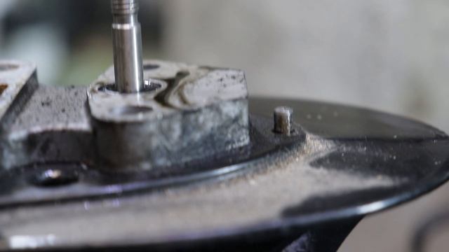 Запуск без воды и вода в редукторе зимой!!! Последствия для лодочного мотора смотреть онлайн